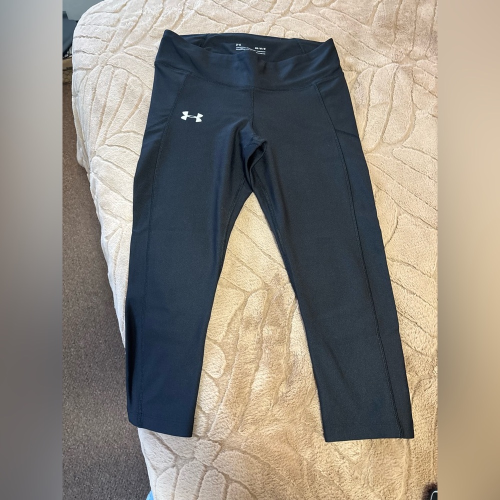 Under Armour heat gear compression capri leggings